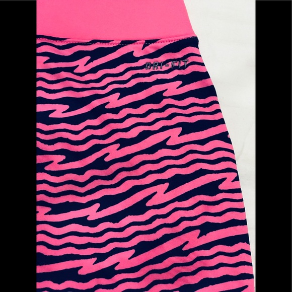 Nike Dri-Fit Girls Shorts - Picture 3 of 4